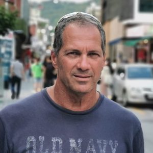 טל סנונית